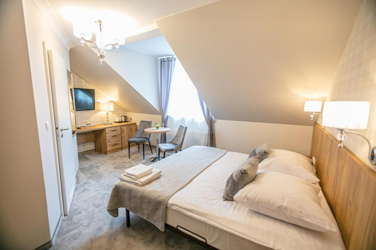Hotel Onyx Gubin Extérieur photo