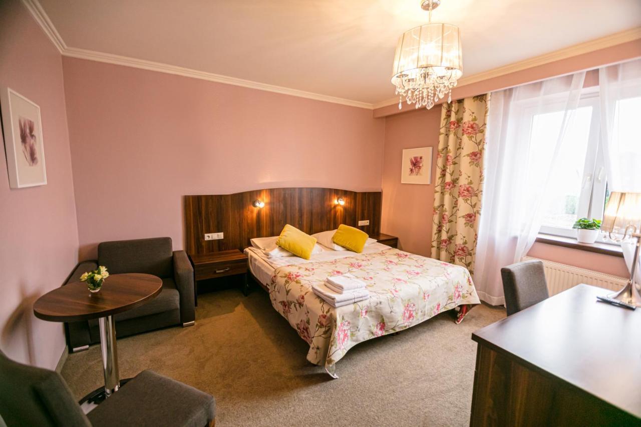 Hotel Onyx Gubin Extérieur photo