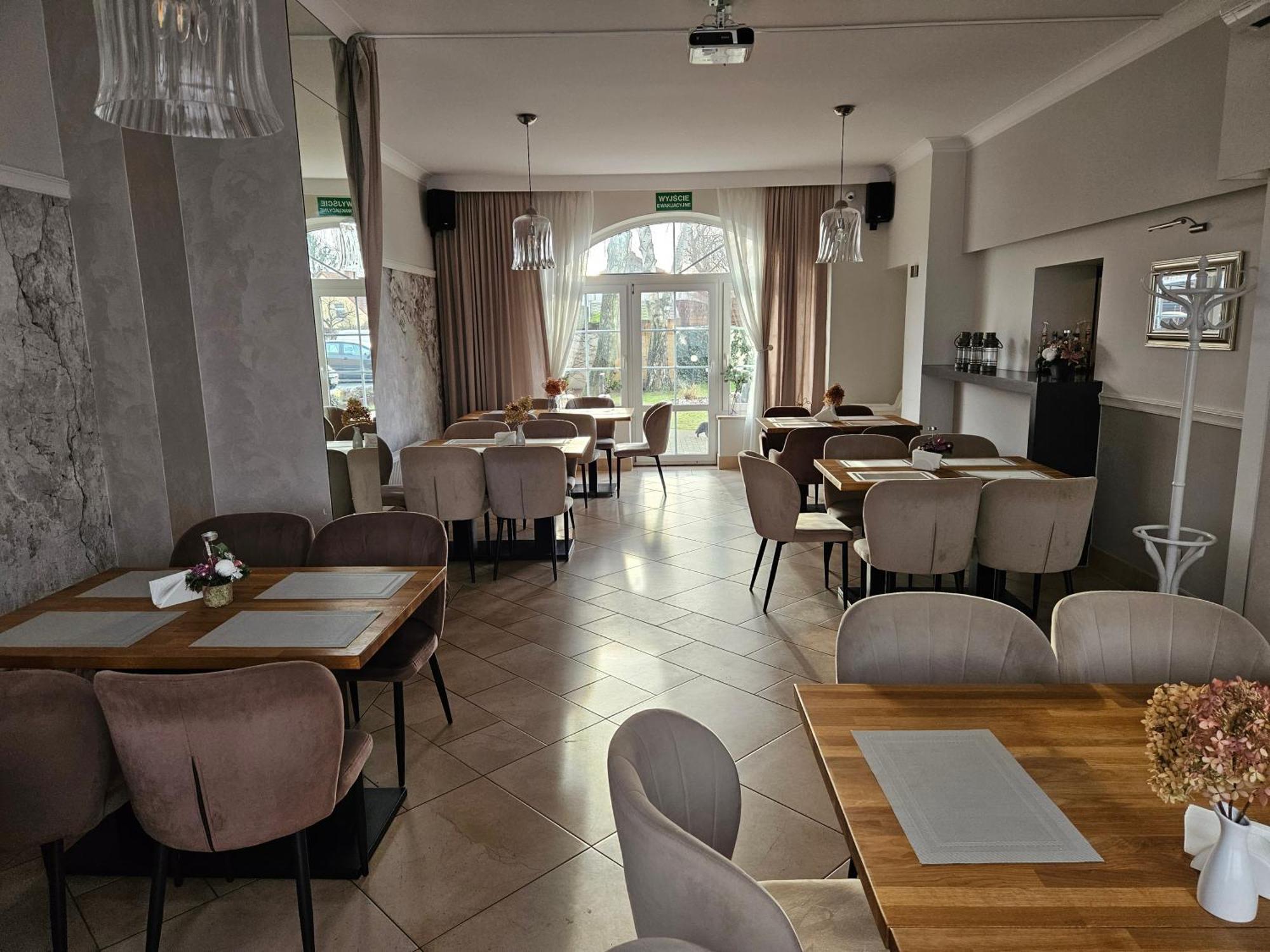 Hotel Onyx Gubin Extérieur photo