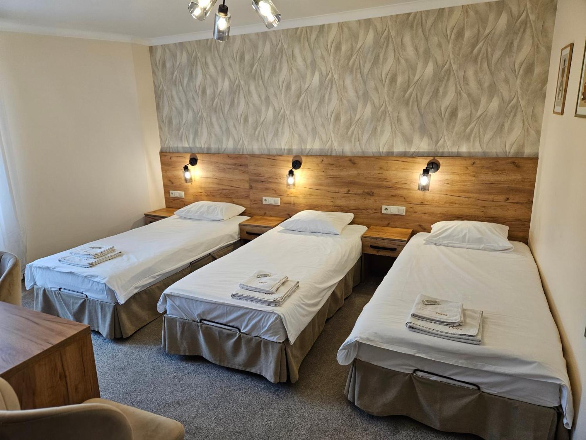 Hotel Onyx Gubin Extérieur photo